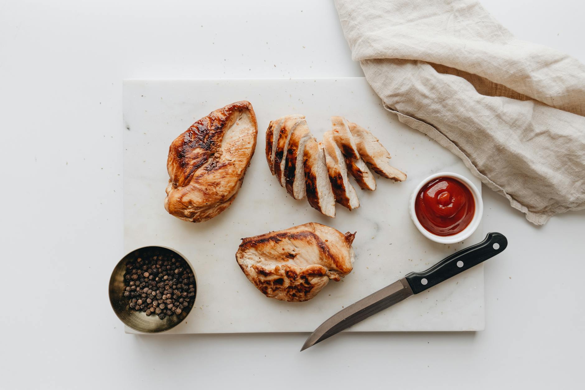 How Long Does Cooked Chicken Last in the Fridge? (Plus Signs It Has Gone Bad)