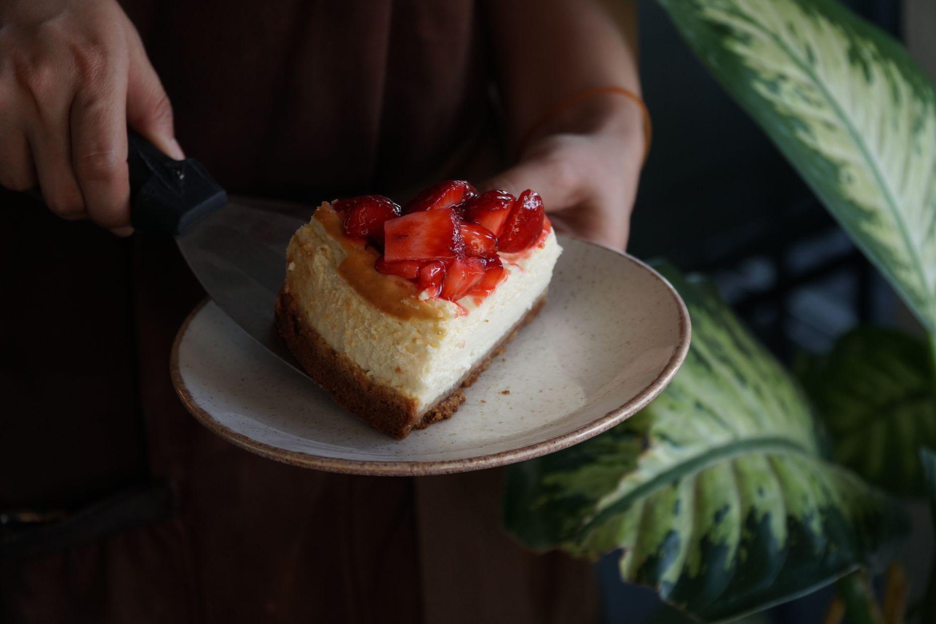 How Long Does Cheesecake Last in the Fridge? (And How to Freeze It)