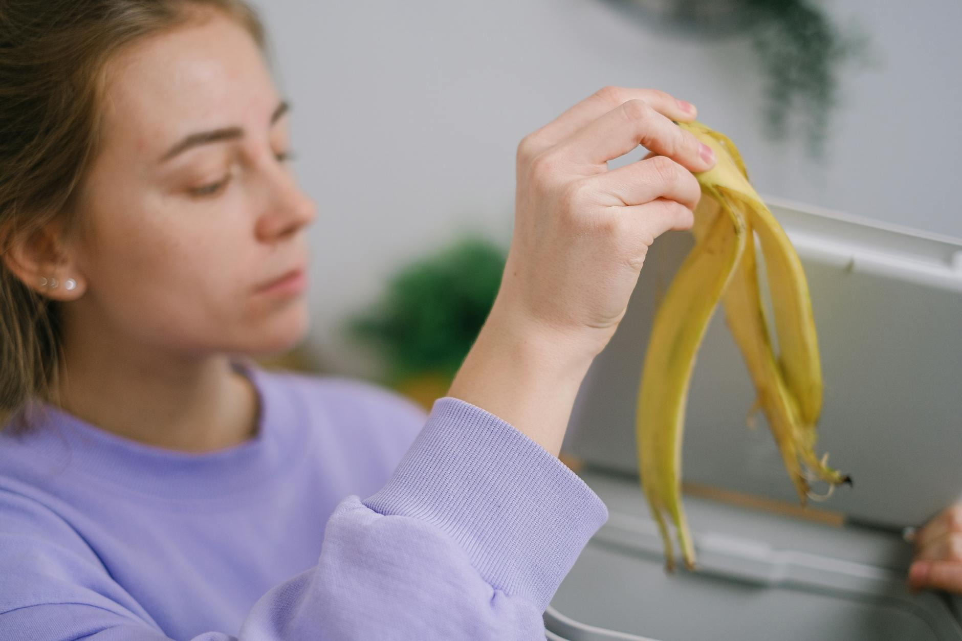 Can I Compost Indoors During Winter? A Complete Guide to Indoor Composting