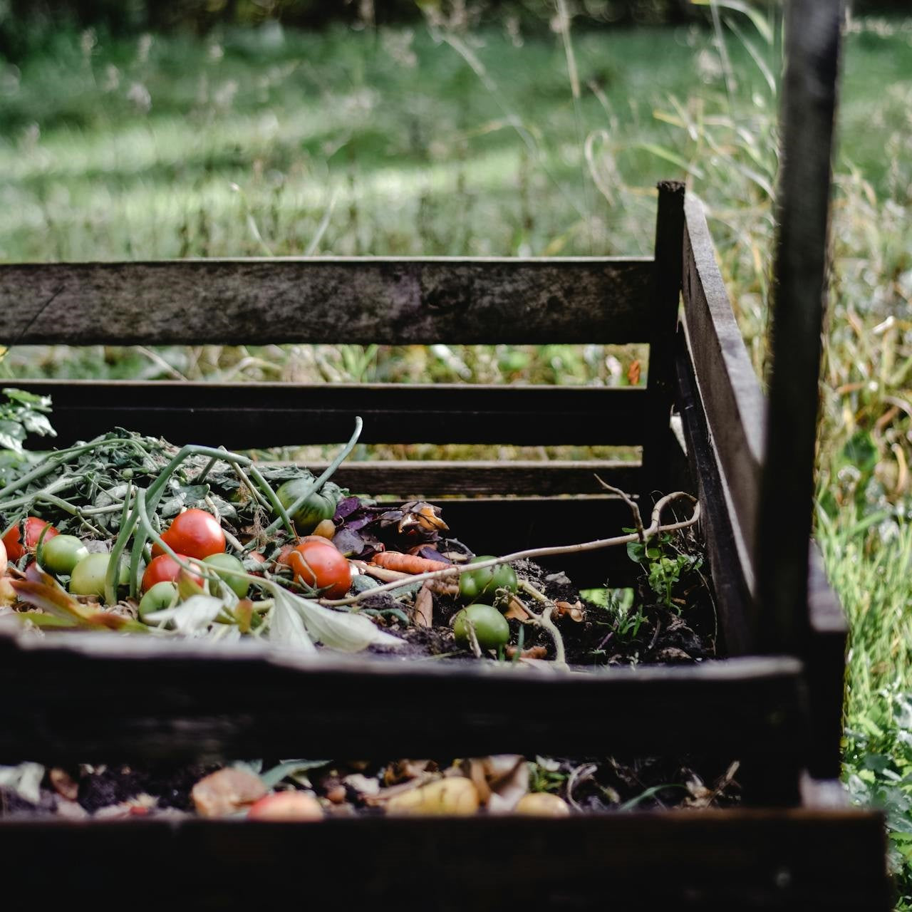 How to Create Odor-Free Compost Piles