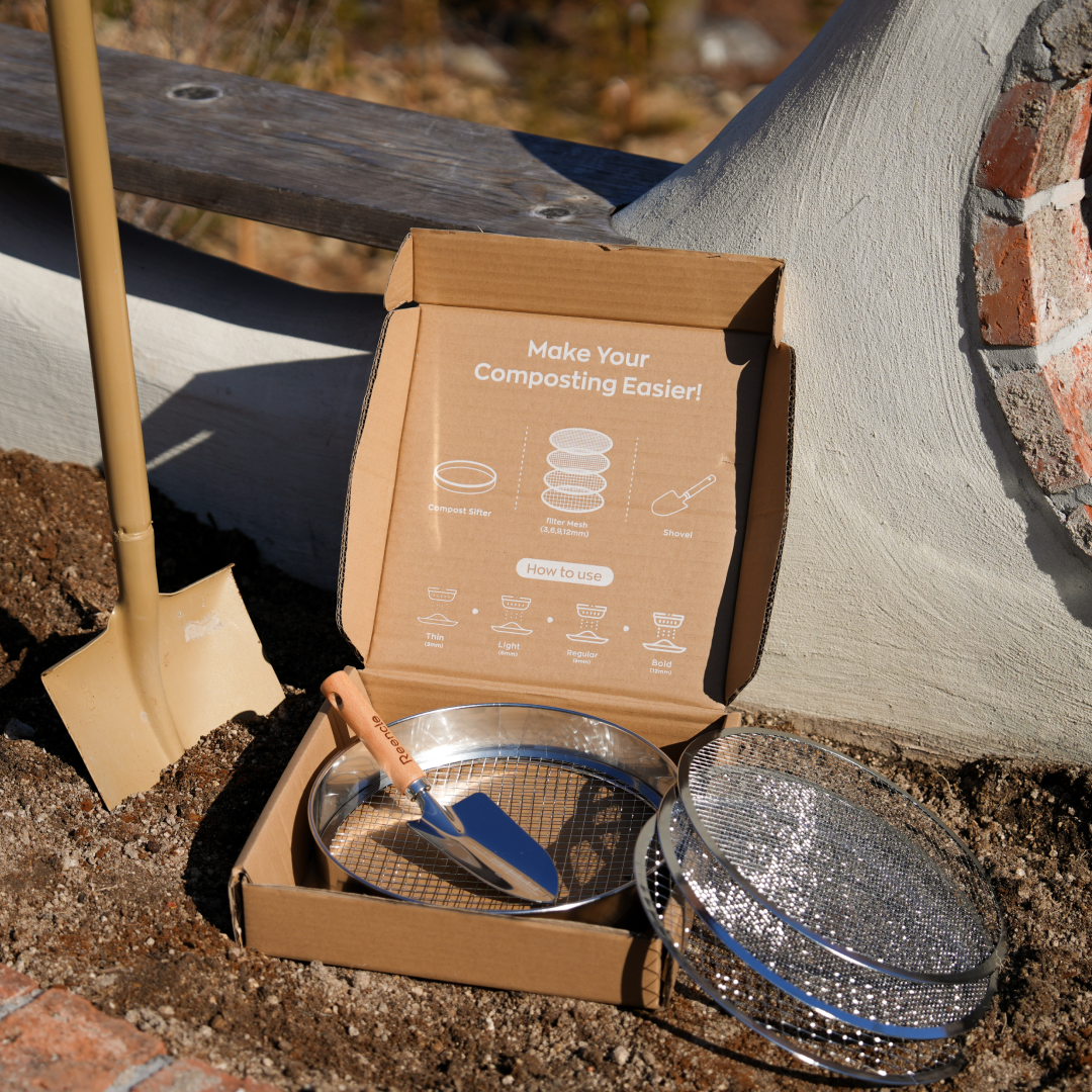 Reencle Sifter and Trowel Set with packaging included in the bundle